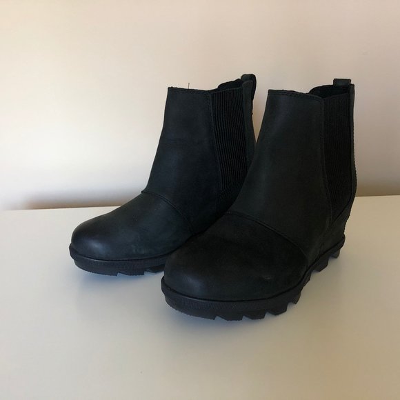 Sorel Shoes - Sorel Joan of Arctic Wedge Chelsea Boots